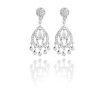 Pendientes Ensemble Pendientes de oro blanco de 18K compuestos de dos partes que nos ofrece una doble versión día-noche con 0,74ct de diamantes talla brillante.