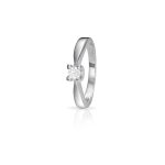Anillo Wedding Anillo de oro blanco de 18K con un diamante de 0,15ct talla brillante.