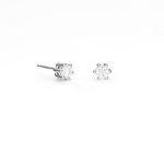 Pendientes Wedding Pendientes de oro blanco de 18K adornados con 0,40ct de diamantes talla brillante.