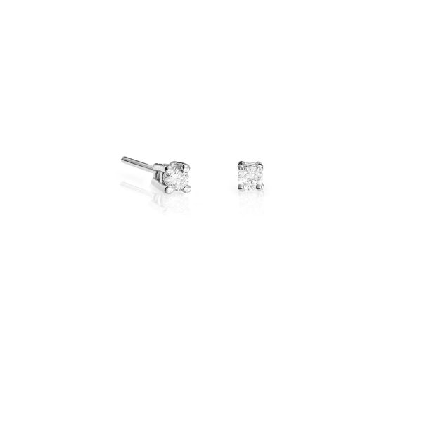 Pendientes Wedding Pendientes de oro blanco de 18K adornados con 0,30ct de diamantes talla brillante.