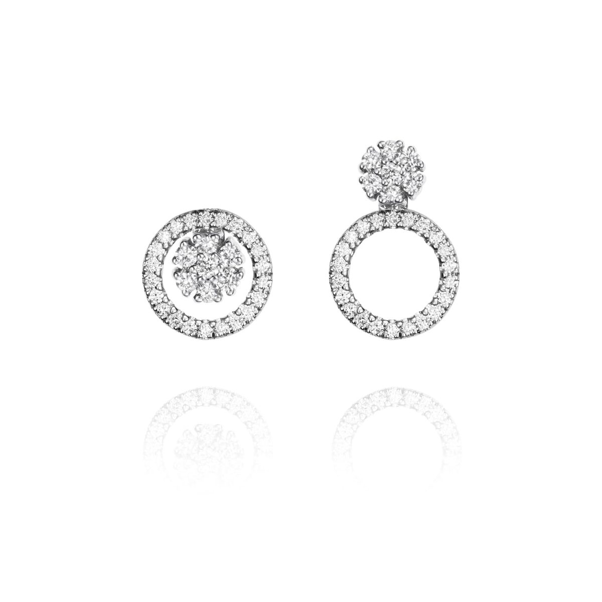 Pendientes NEW ENSEMBLE Pendientes de oro blanco de 18K compuestos de dos partes que nos ofrece una triple versión con 0,47ct de diamantes talla brillante.