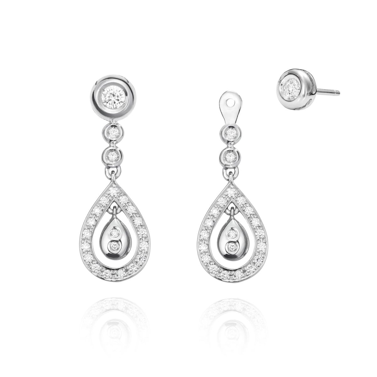 Pendientes NEW ENSEMBLE Pendientes de oro blanco de 18K compuestos de dos partes que nos ofrece una doble versión con 0,53ct de diamantes talla brillante.