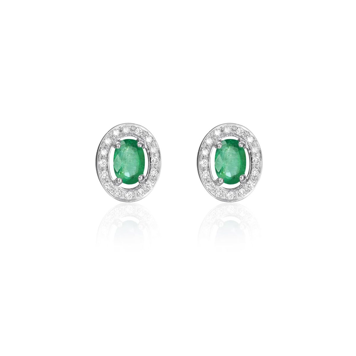 Pendientes Colour Pendientes de oro blanco de 18K con dos esmeraldas naturales de 0,98ct talla oval y 0,22ct de diamantes talla brillante.