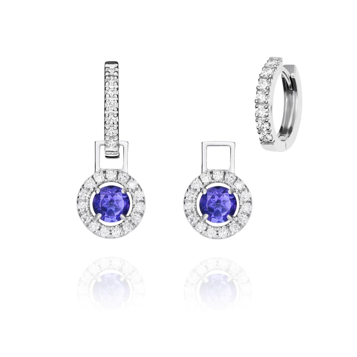 Pendientes Wedding Colour Pendientes de oro blanco de 18K, compuestos de dos partes que nos ofrecen una doble versión, adornados con 0,32ct de diamantes talla brillante y 0,42ct de iolitas naturales.