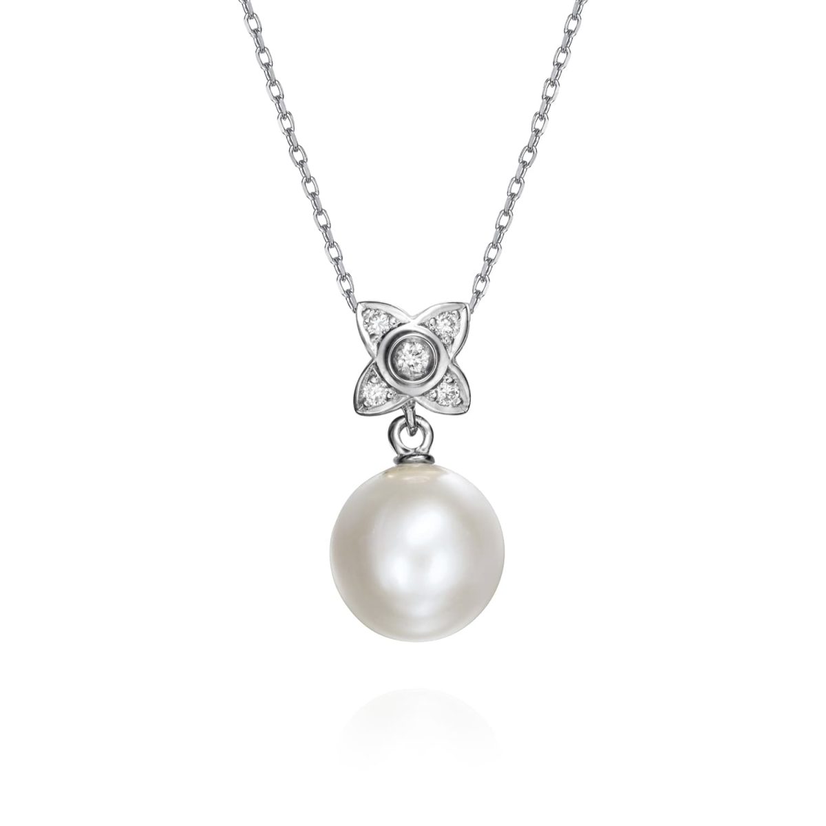 Necklace New PEARL - GAYUBO — Home Of Classic Jewelry 18K white gold necklace decorated with 0,10ct of brilliant cut diamonds and a cultivated pearl.